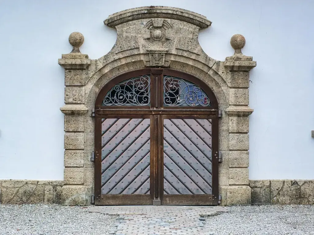 Na co zwrócić uwagę przy zakupie drzwi szklanych